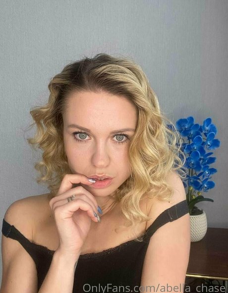 abella chase onlyfans nude