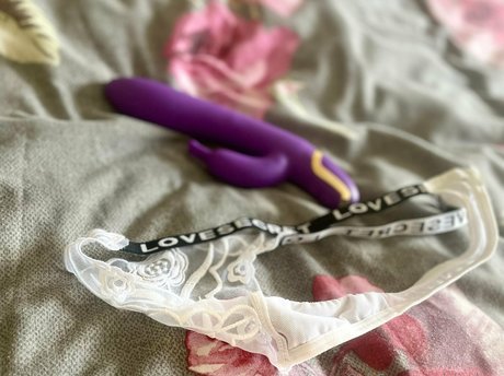 elizelove on onlyfans