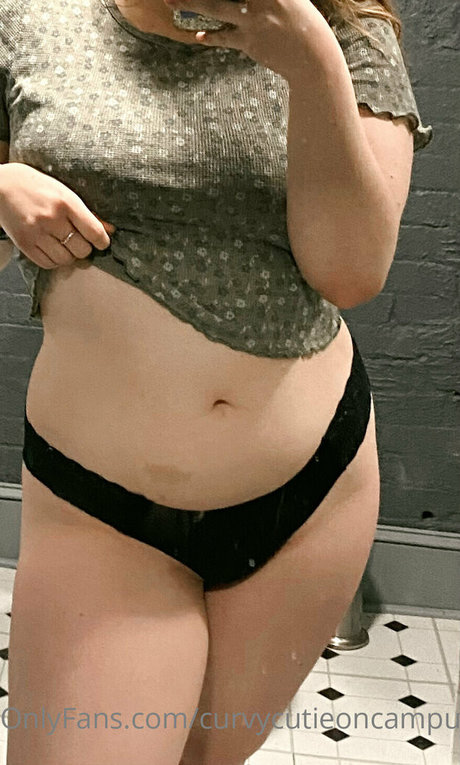 curvycutieoncampus onlyfans leak nude