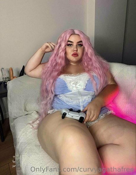 curvyagathafree onlyfans desnuda