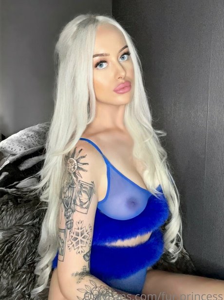 fur princess desnuda onlyfans