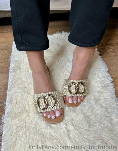 emily footmodel onlyfans nudes