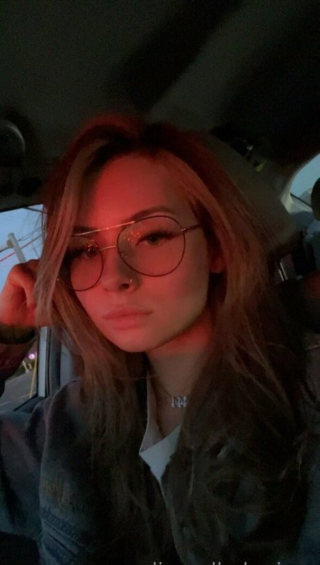 alignedbykarissa onlyfans nudes leaks