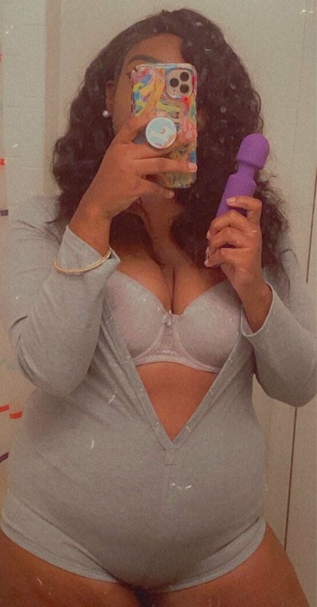 artbyash onlyfans posts