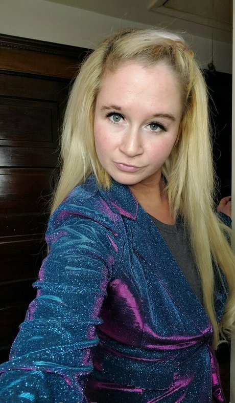 alexann4 onlyfans leaked pics