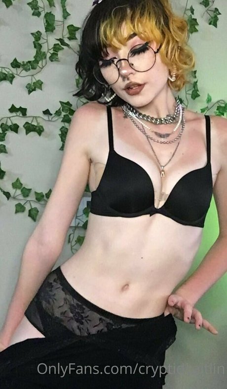 cryptidcaitlin onlyfans explicit content