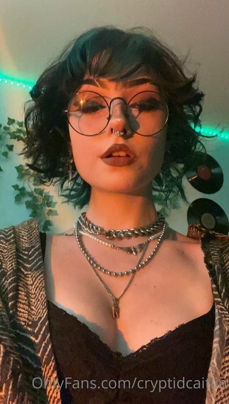 cryptidcaitlin xxx onlyfans