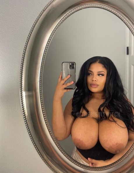 Gabrielle Logan on onlyfans