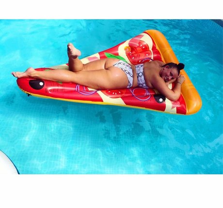 Lizzy Maguire onlyfans leaks