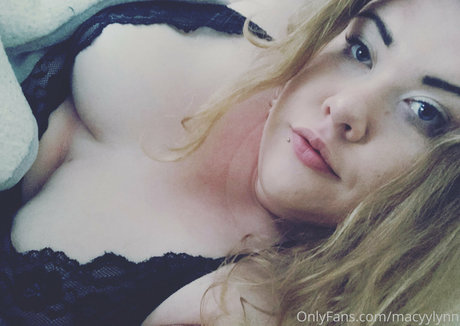 macyylynn onlyfans leaked photos