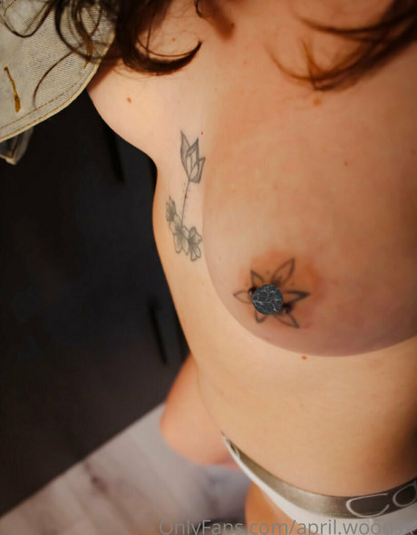 april woodsx only fans.