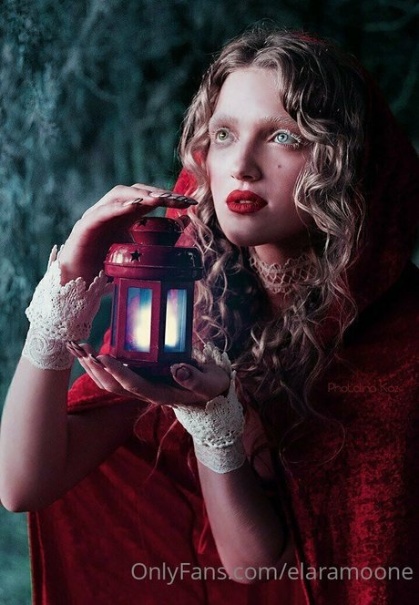 elaramoone porn onlyfans