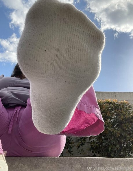 servingfet nude only fans