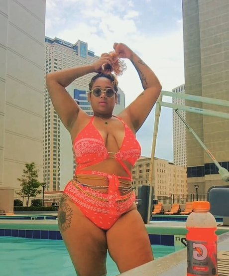 TheeChinaWhite onlyfans nude pictures