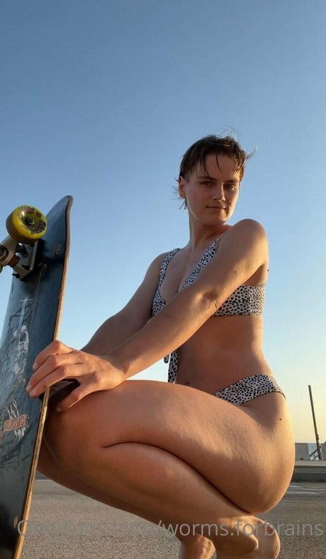 worms forbrains onlyfans strip tease