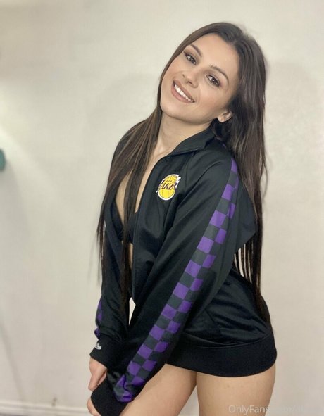 aliviaa naked on onlyfans