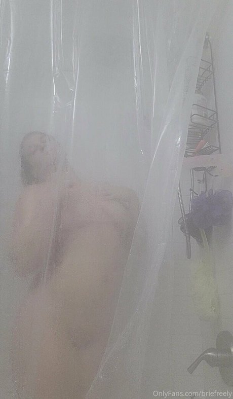 briefreely topless onlyfans