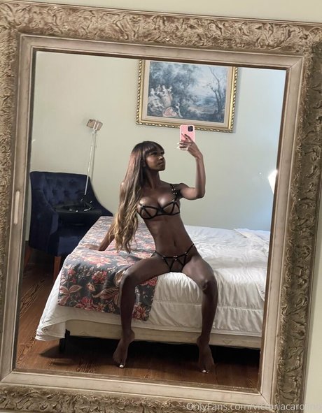 victoriacarolino Profile pic