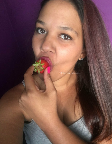 sistersister onlyfans nude pics