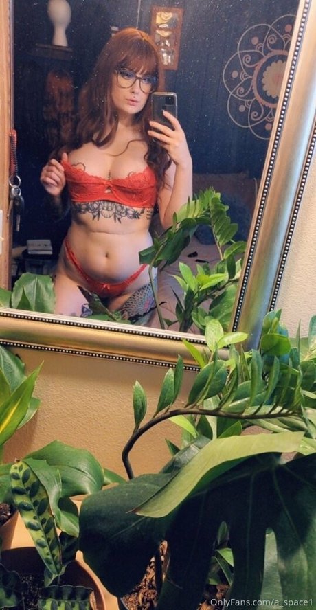 a space1 only fans photos