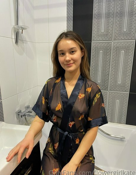flowergirlkate only fans photos