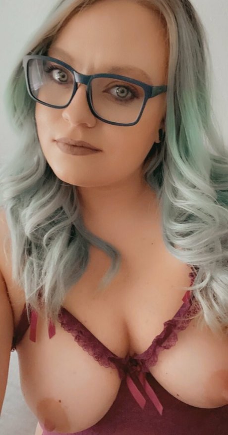 Fifty Inchespeaches onlyfans pictures