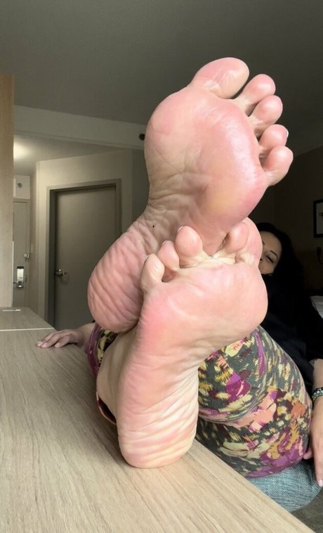 Comefollowsarah Sarah onlyfans strip tease