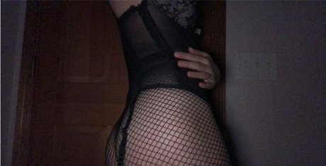 tiny punker onlyfans strip