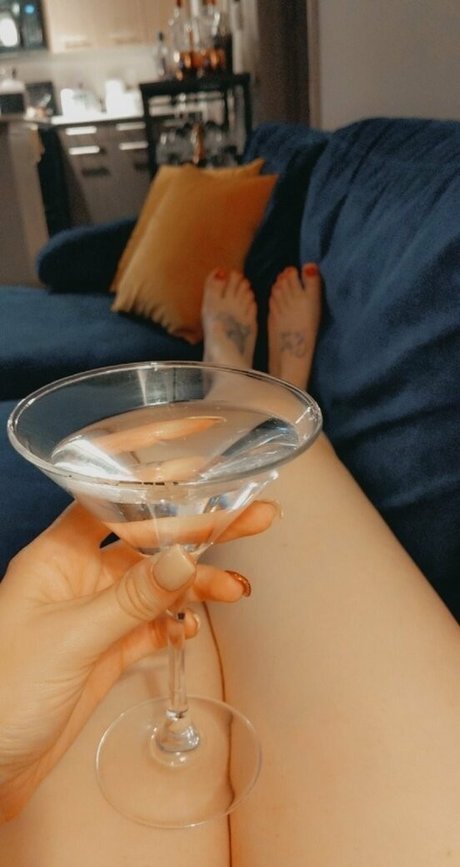 blamevalerie onlyfans boobs