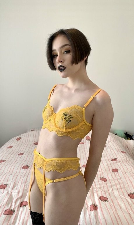 petite milf onlyfans art nude self-portrait