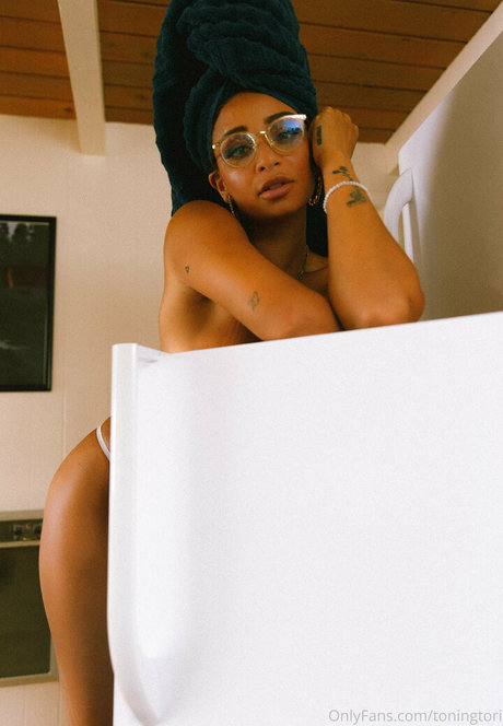 toningtori nudes onlyfans