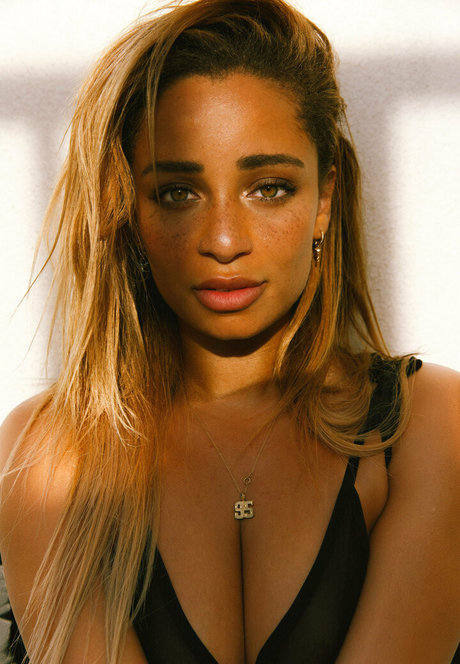 toningtori nudes only fans