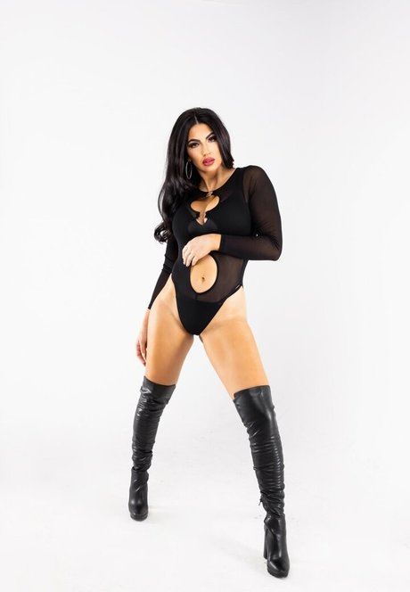 Billie Kay leaked onlyfans