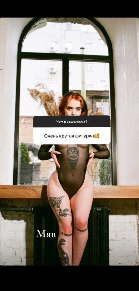 mooanna onlyfans model