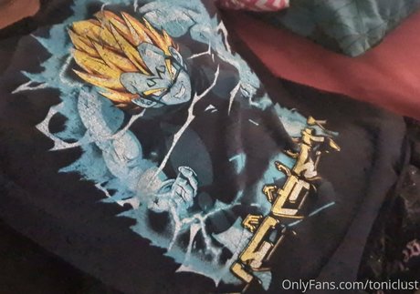 toniclust nude onlyfans