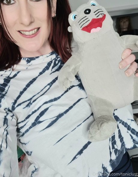 toniclust onlyfans star