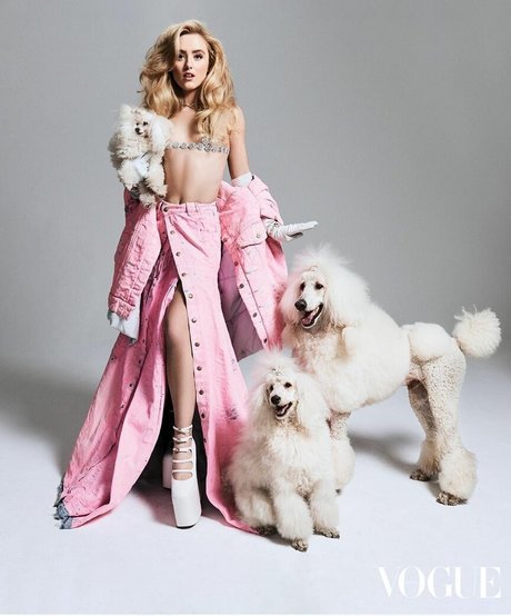 Kathryn Newton porn onlyfans leak