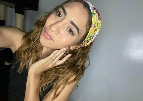 artemiscarmona only fans.