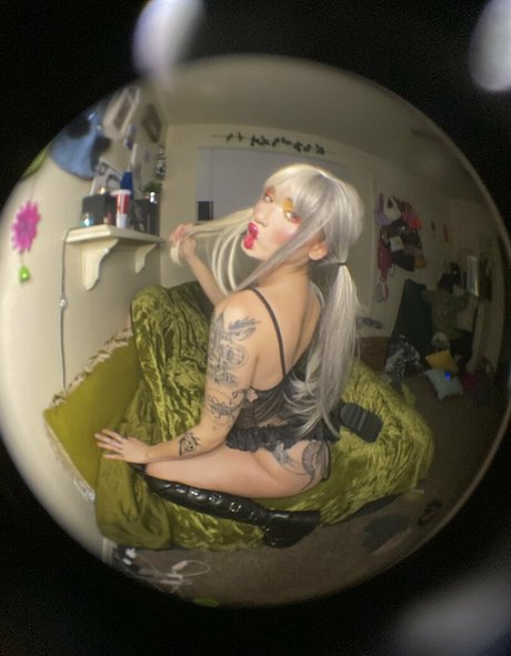 yung cakee onlyfans naked