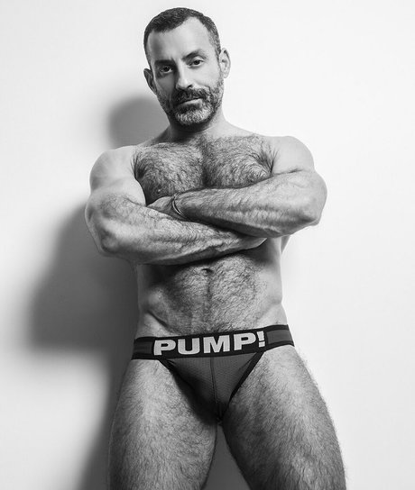 vinbarracafree onlyfans tits