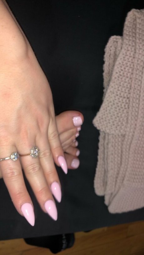 misstinyangel onlyfans xxx