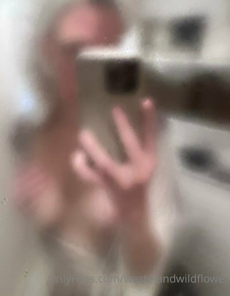 wastelandwildflower naked on onlyfans