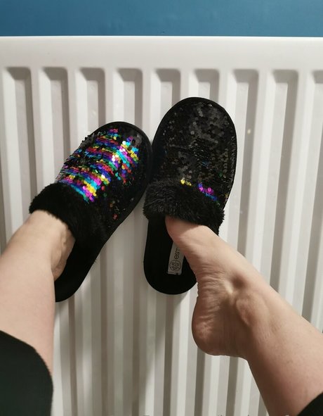 kaybeesfeets onlyfans archives