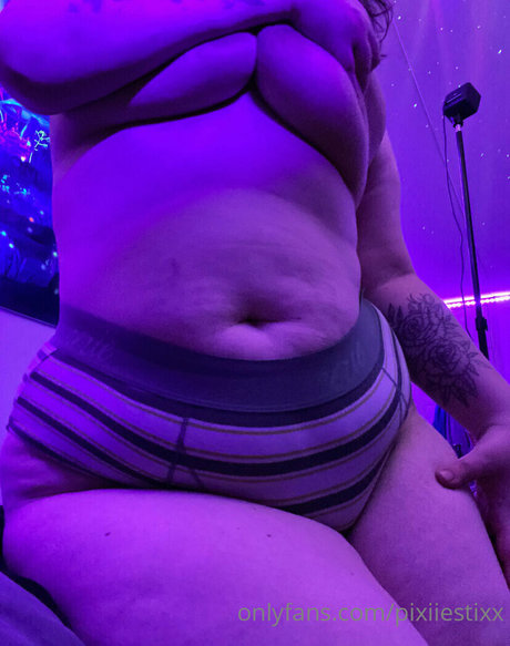 pixiiestixx onlyfans nude leaked
