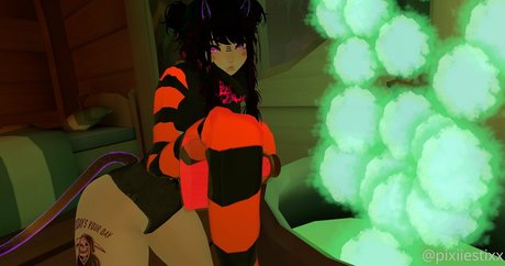 pixiiestixx onlyfans content