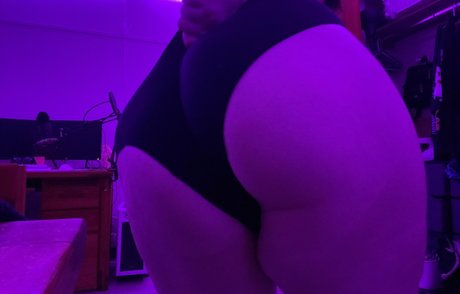 pixiiestixx pics onlyfans