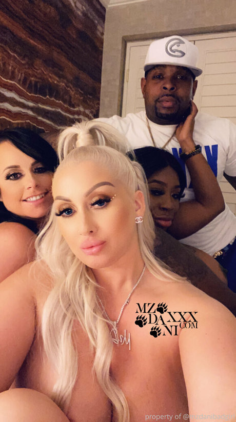 mzdanibadgirl nude only fans leaks