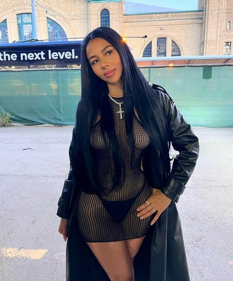 Mariah The Scientist onlyfans nude porn