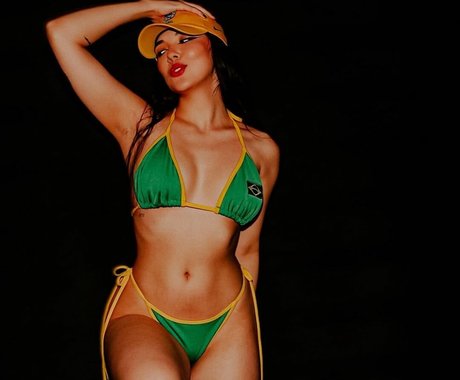 Anna Kisue nude onlyfans