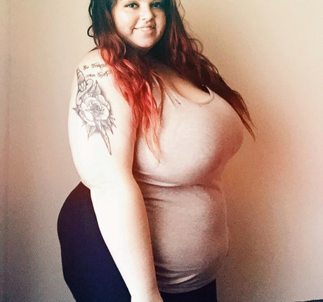 ahitsnatalie onlyfans photos